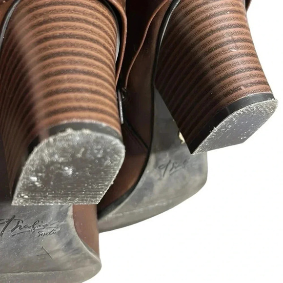 Thalia Sodi ankle booties woman 9M .Brown square heel ,round toe, EC - Picture 16 of 16